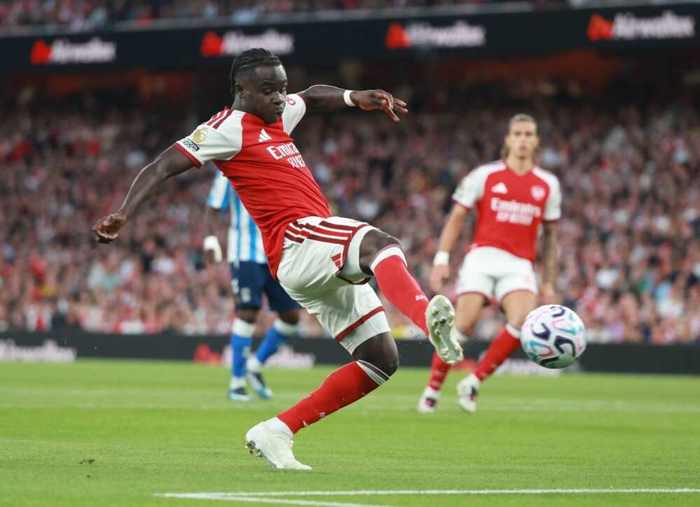CĐV Arsenal đòi loại bỏ Saka