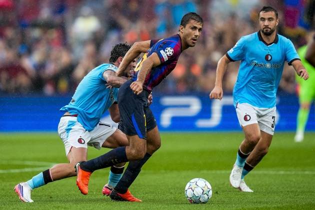 Rodri đang tỏa s&aacute;ng tại Barcelona. Ảnh: EPA/QUIQUE GARCIA