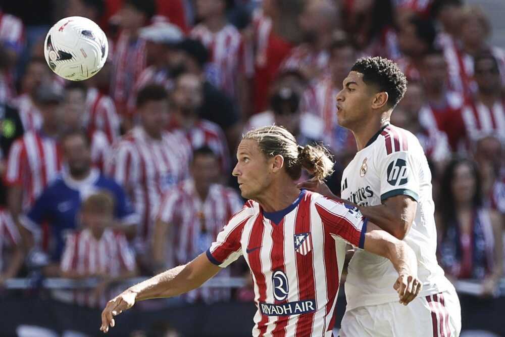 Bellingham l&agrave; điểm s&aacute;ng hiếm hoi của Real Madrid. Ảnh: EPA IMAGES. 
