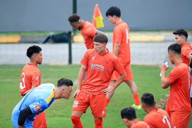 Soi trận Việt Nam vs Philippines: Tự tin nhờ bộ khung vô địch