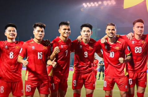 5 điểm nhấn Việt Nam 1-0 Philippines: Người hùng Đình Bắc; Dấu ấn VAR