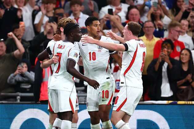 Tuyển Anh cởi bỏ nỗi sợ hãi trong đêm gục ngã ở Wembley