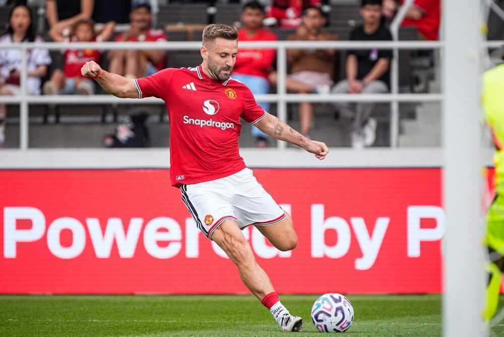 MU gây bất ngờ khi chốt kế hoạch gia hạn Luke Shaw