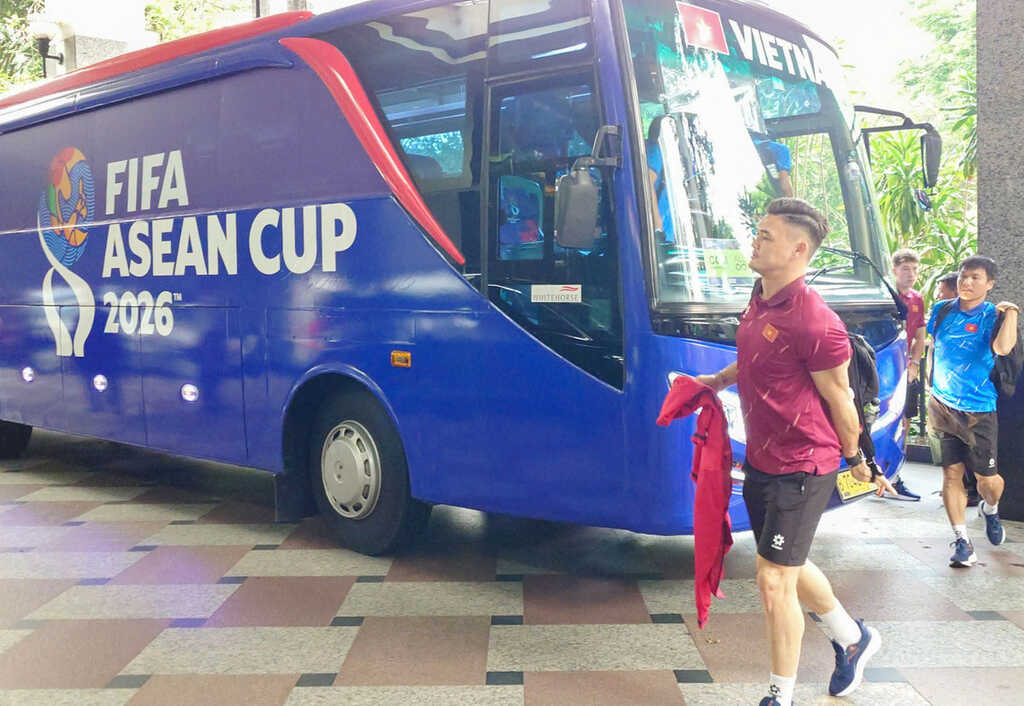 Tuyển Việt Nam có mặt tại Jakarta, đấu Pakistan tranh vé đi tiếp