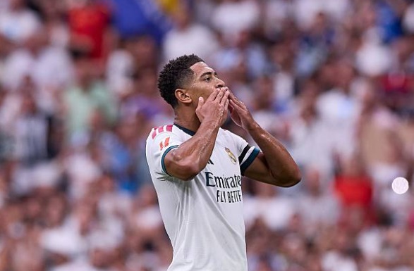Bellingham đang tỏa s&aacute;ng rực rỡ trong những v&ograve;ng đấu đầu ti&ecirc;n tại La Liga. Ảnh: Federico Titone/SOPA Images/LightRocket via Getty Images.