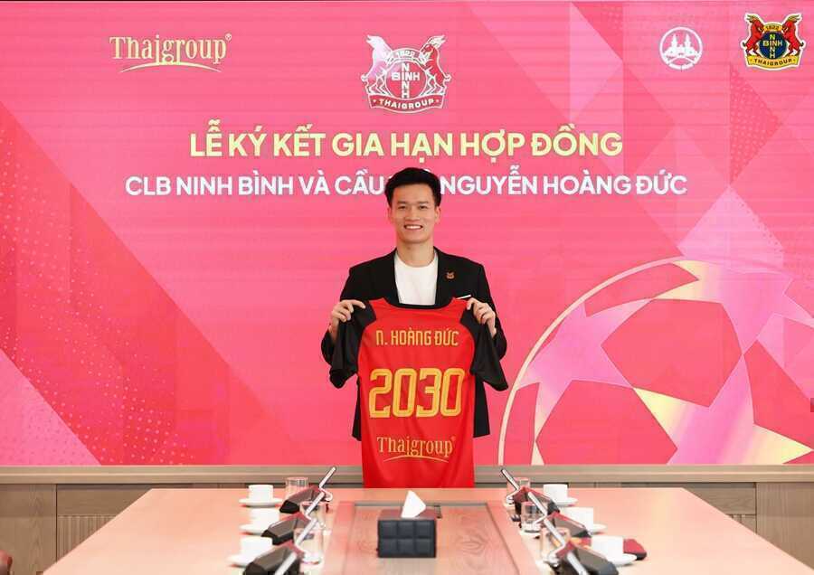 Điểm tin bóng đá Việt Nam 4/9: Ninh Bình gia hạn với Hoàng Đức; Ông Park Hang-seo ngại đối đầu tuyển Việt Nam