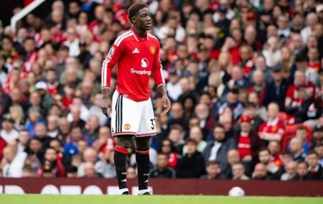 Mainoo l&agrave; tương lai h&agrave;ng tiền vệ Man Utd. (Ảnh: Trang chủ Man Utd)