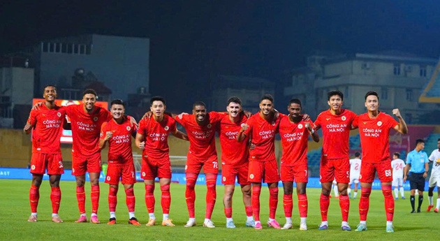 Nh&agrave; ĐKVĐ thể hiện sức mạnh. (Ảnh: CAHN)