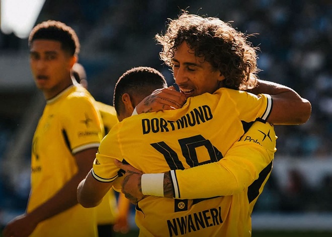 Dortmund ngược dòng kịch tính sau khi bị dẫn 2 bàn
