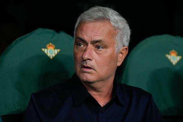 Mourinho tiết lộ lý do rút các trụ cột Real khỏi sân