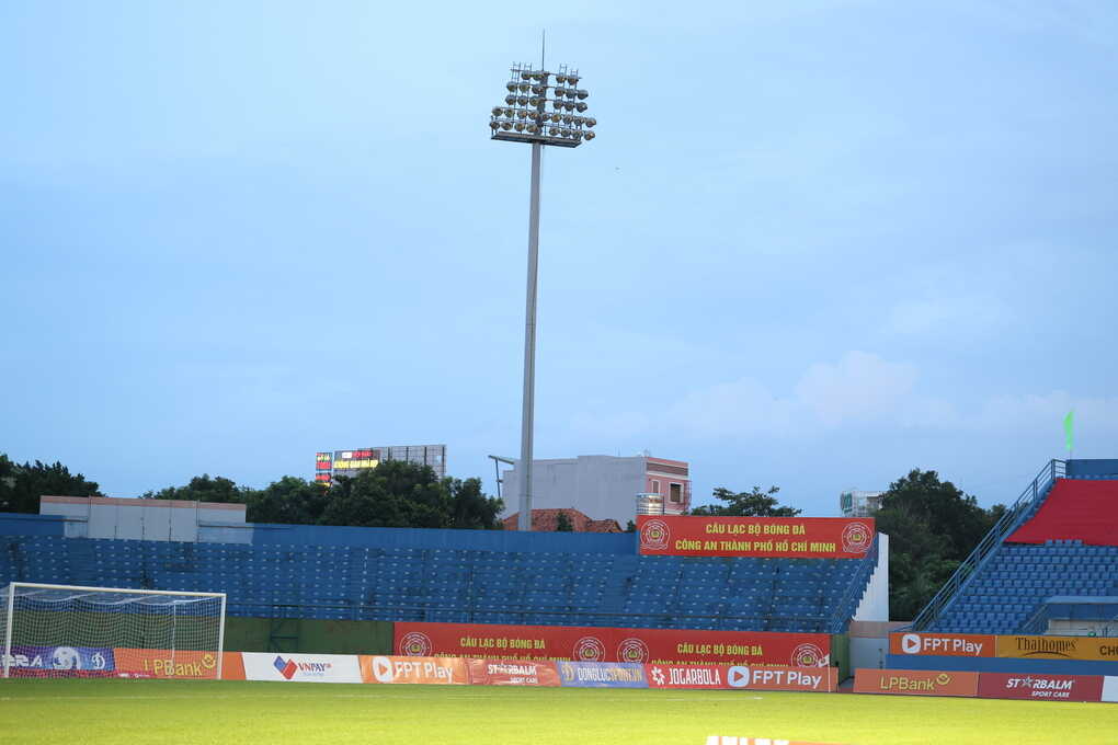 Tiến Linh giúp CA TP HCM thắng trận ra quân V-League