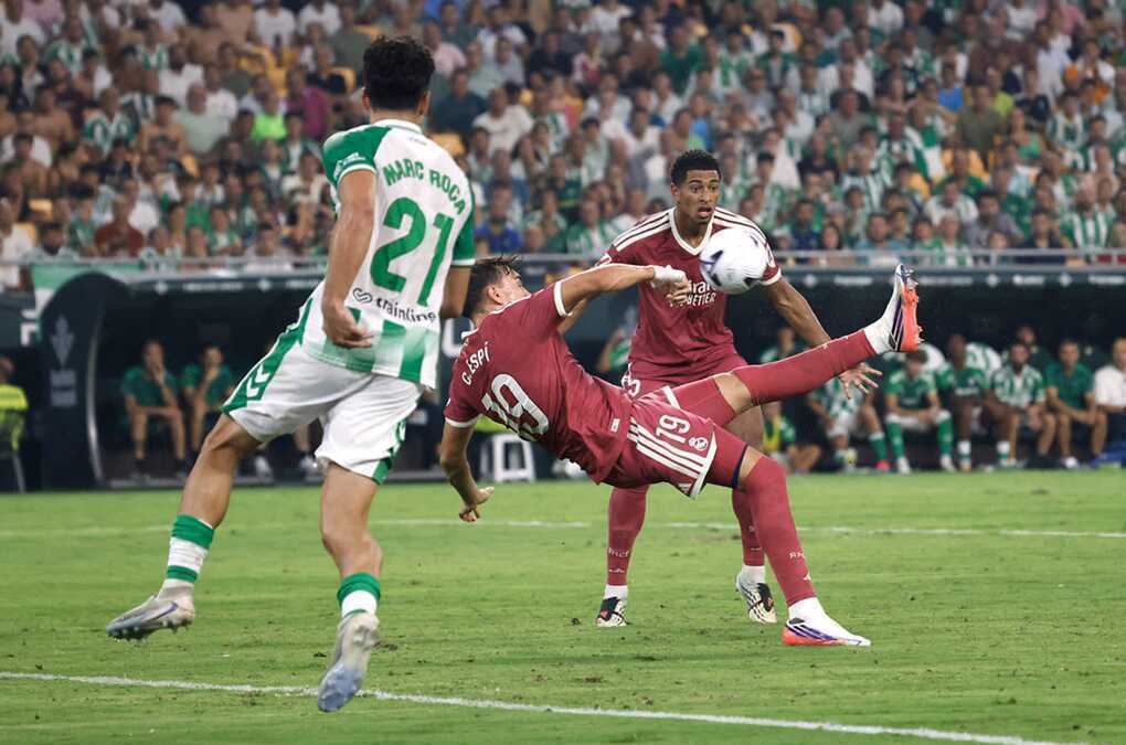 Bóng cảm biến La Liga hủy siêu phẩm của tiền đạo Real Madrid