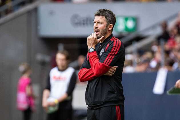 Carrick có dám phá đội hình MU để đấu Everton?