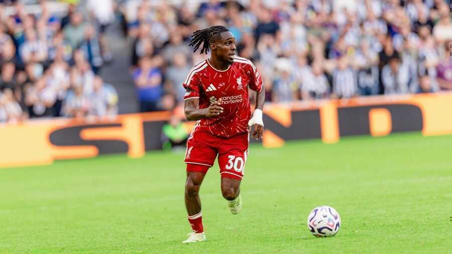 Bộ đôi 80 triệu bảng bị cựu sao Liverpool chê