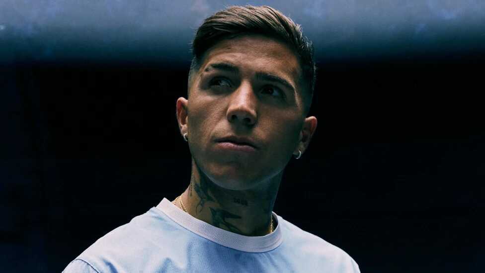 Cựu sếp FA chê vụ Man City tiêu 440 triệu bảng là trò hề