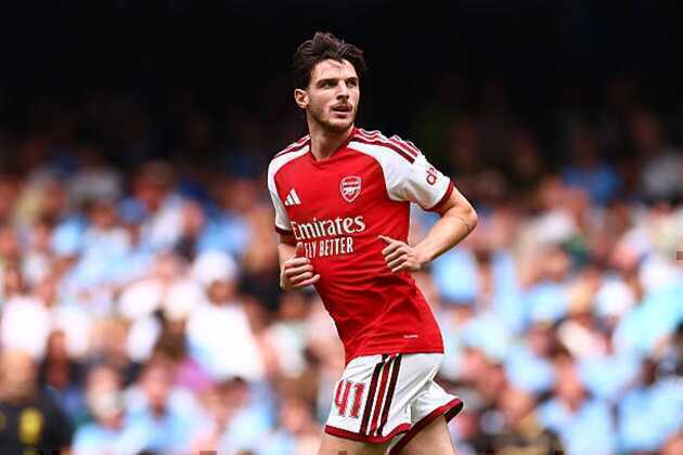 Souness chê Declan Rice đá như trung vệ thay vì tiền vệ
