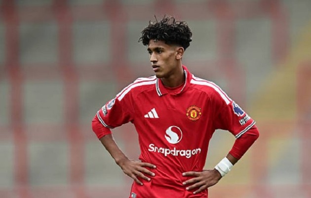 Ng&agrave;y ra mắt của Gabriel vẫn sẽ l&agrave; một ẩn số. Ảnh: Manchester United/Manchester United via Getty Images.