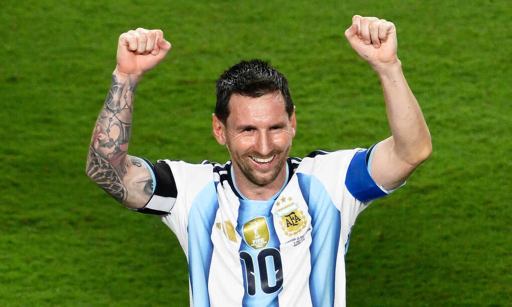 Messi mua CLB hạng Nhì Tây Ban Nha